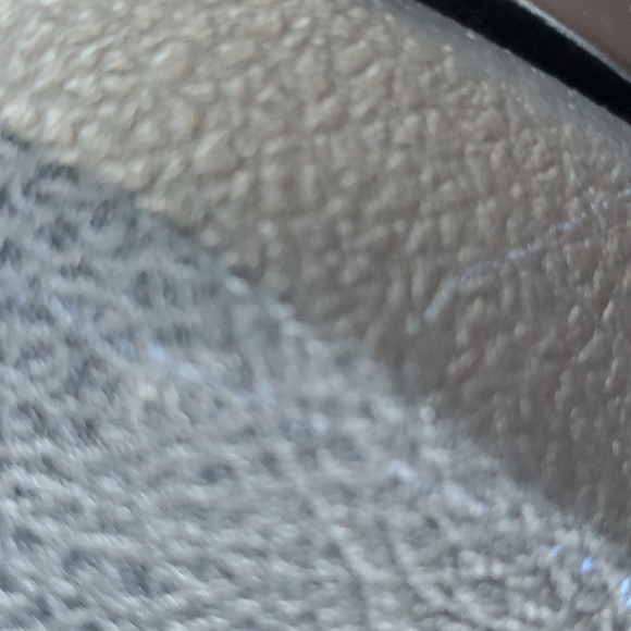 T-Shirt - Picture 1 of 1